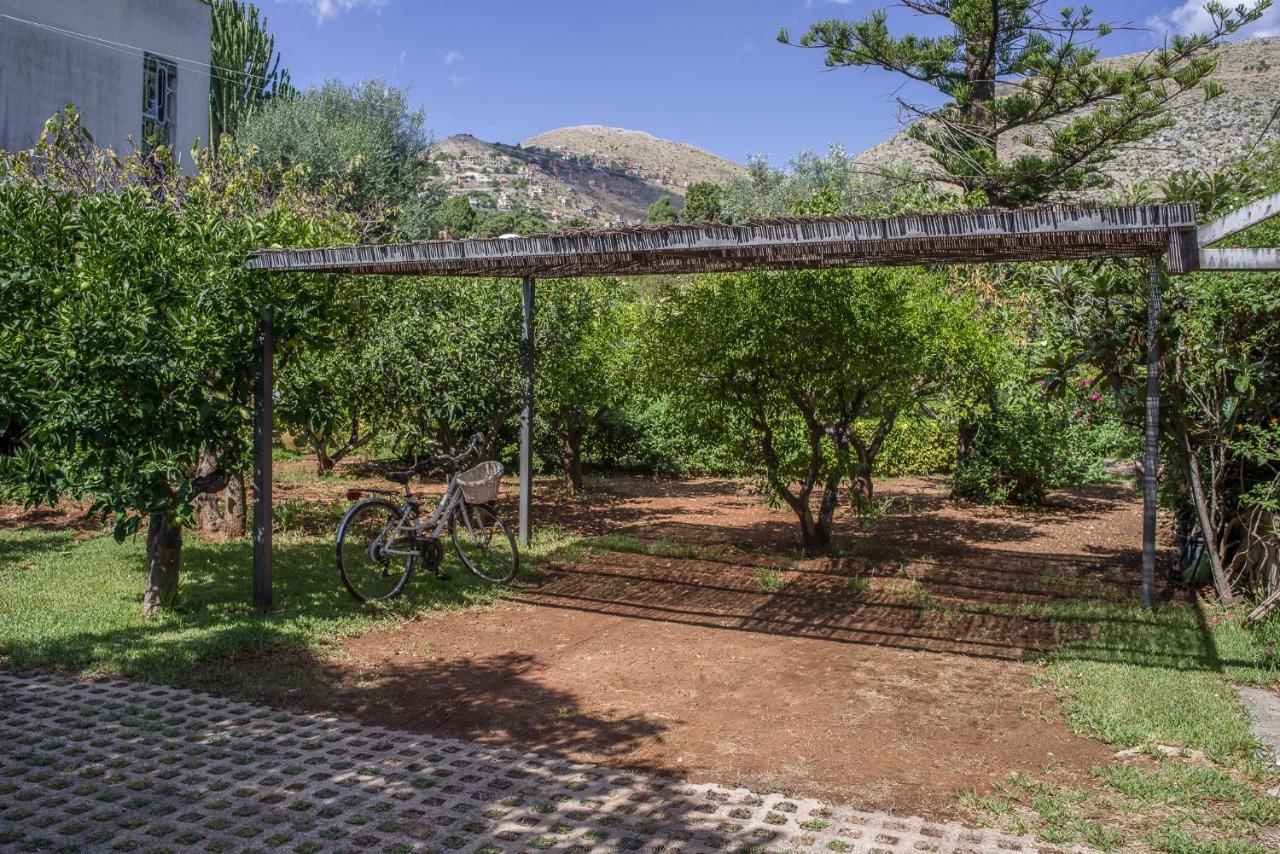 Villa Costanza Мондело Екстериор снимка