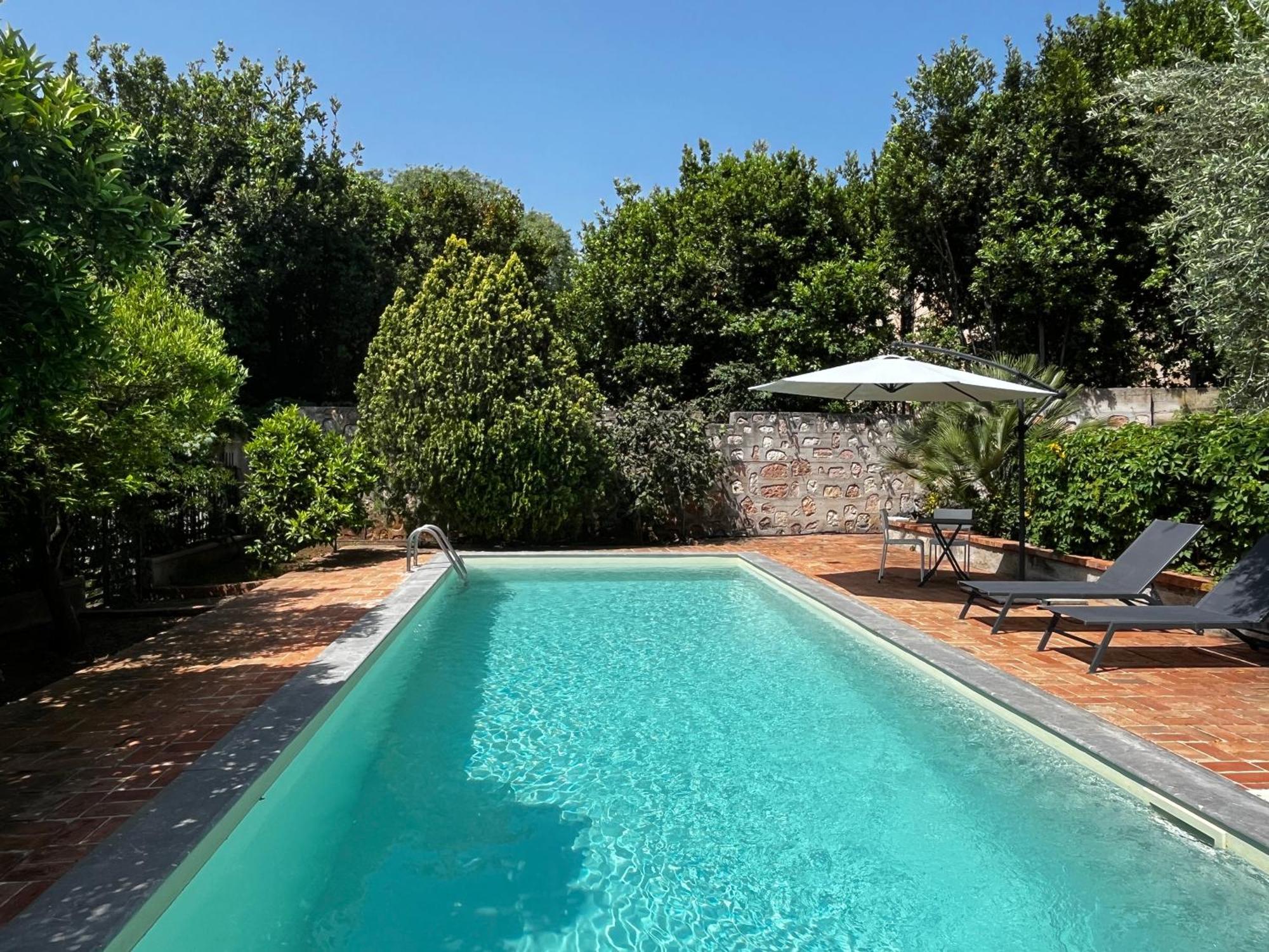 Villa Costanza Мондело Екстериор снимка