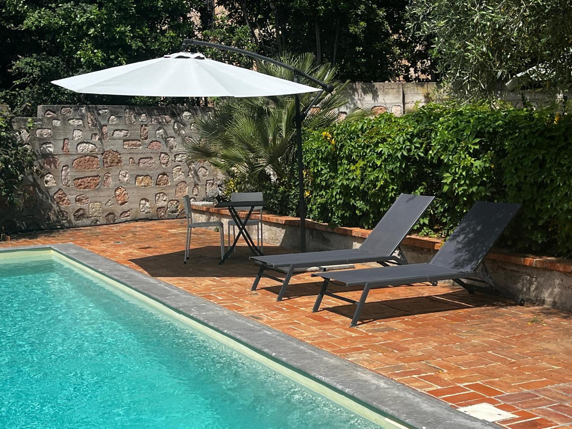 Villa Costanza Мондело Екстериор снимка