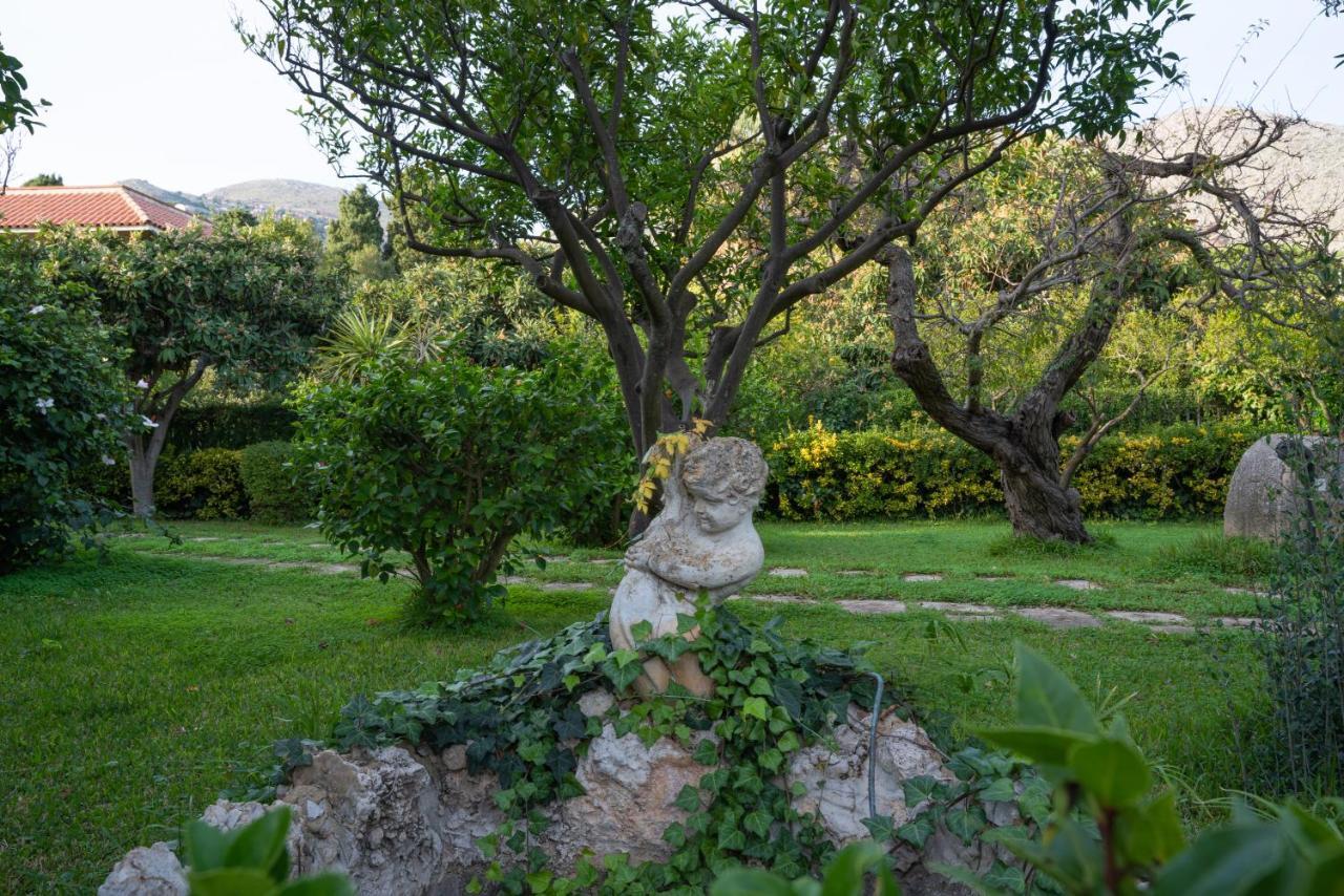 Villa Costanza Мондело Екстериор снимка